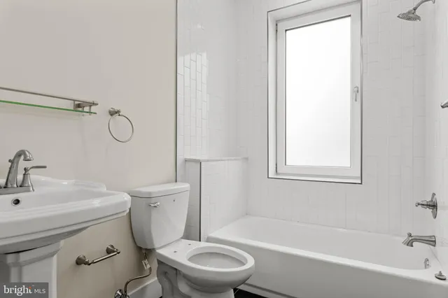 $3,095 | 933 West Lancaster Avenue, Unit 2, Bryn Mawr, PA 19010