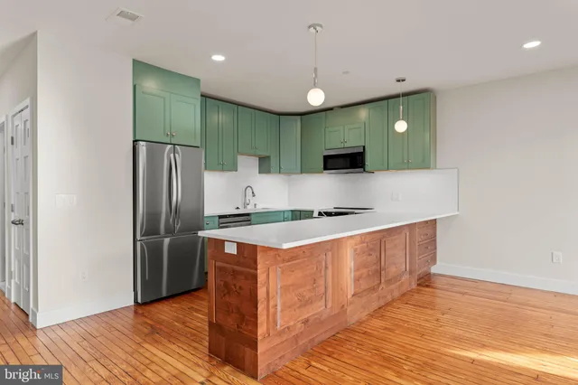 $3,095 | 933 West Lancaster Avenue, Unit 2, Bryn Mawr, PA 19010