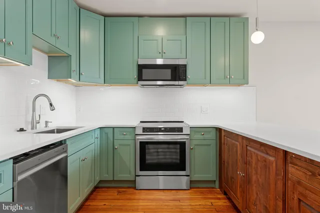 $3,095 | 933 West Lancaster Avenue, Unit 2, Bryn Mawr, PA 19010