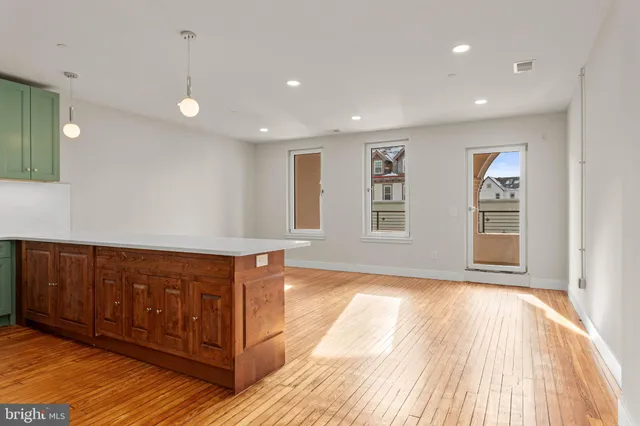 $3,095 | 933 West Lancaster Avenue, Unit 2, Bryn Mawr, PA 19010