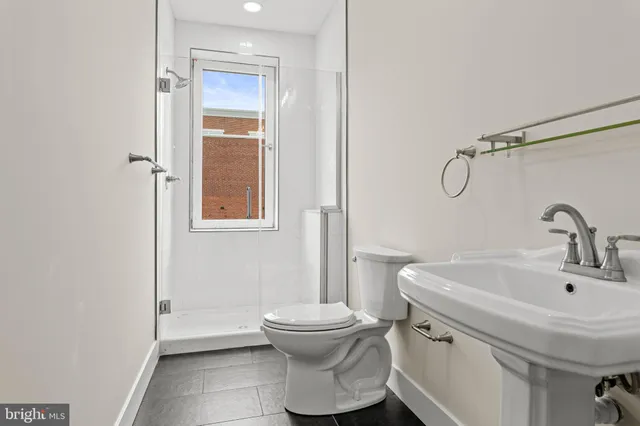 $3,095 | 933 West Lancaster Avenue, Unit 2, Bryn Mawr, PA 19010