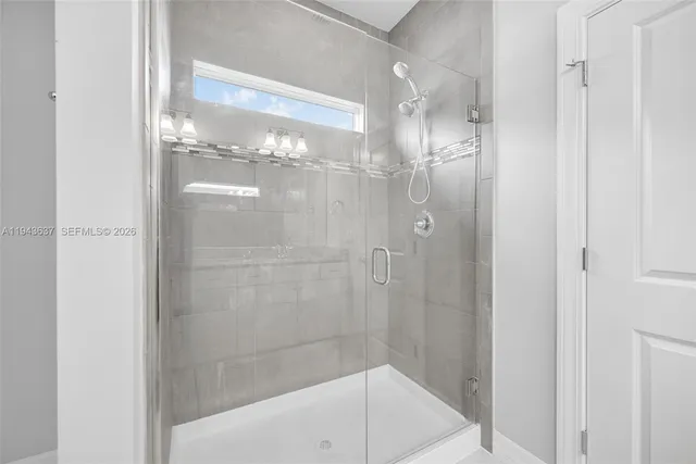 $4,500 | 964 Banyan Drive, Hollywood, FL 33021