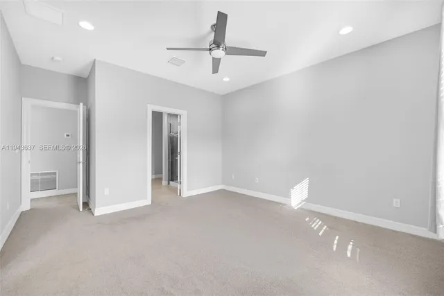 $4,500 | 964 Banyan Drive, Hollywood, FL 33021