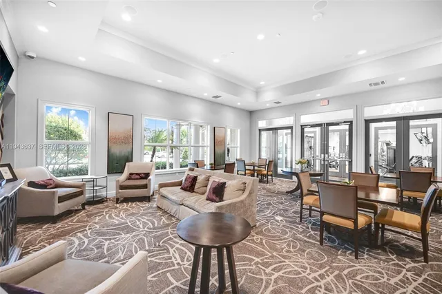 $4,500 | 964 Banyan Drive, Hollywood, FL 33021