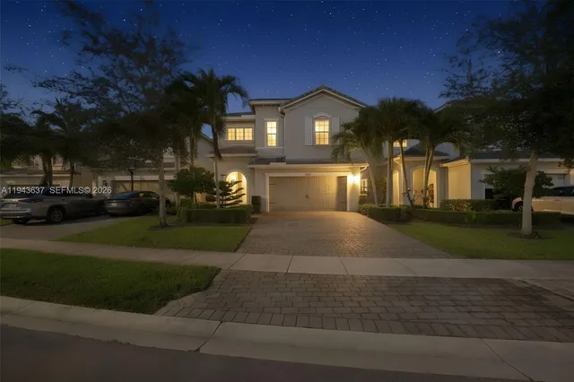 $4,500 | 964 Banyan Drive, Hollywood, FL 33021