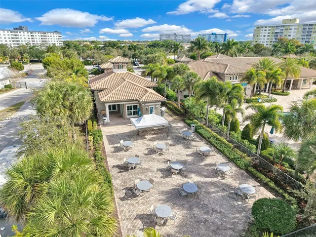 $4,500 | 964 Banyan Drive, Hollywood, FL 33021