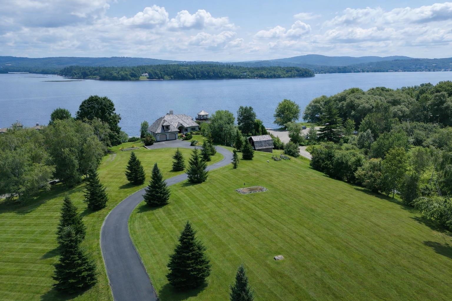 25 Fishing Access Road Newport Town, VT 05855 - Photo 5 of 59