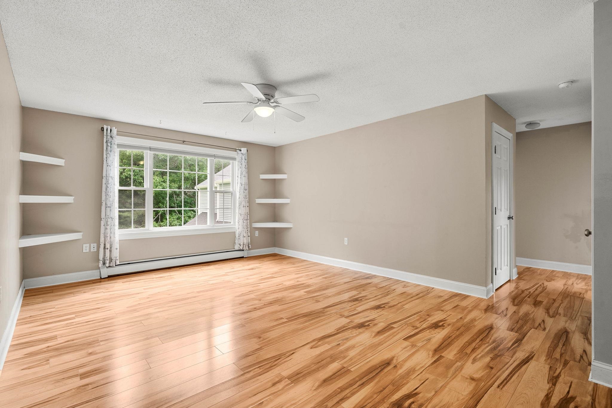 50 Brookside Drive, Unit J7 Exeter, NH 03833 - Photo 11 of 35