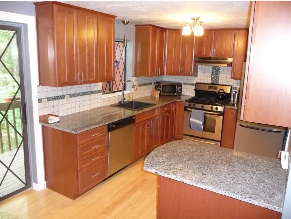 21 Plasic Road, Unit 21 Merrimack, NH 03054 - Photo 3 of 18