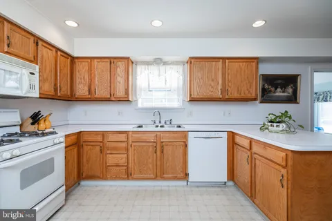 $380,000 | 101 North Katrin Circle, New Castle, DE 19720