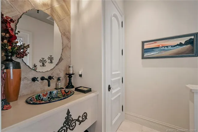 $8,200,000 | 10433 Southeast Banyan Way, Jupiter, FL 33469