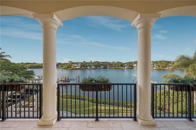 $8,200,000 | 10433 Southeast Banyan Way, Jupiter, FL 33469