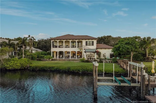$8,200,000 | 10433 Southeast Banyan Way, Jupiter, FL 33469