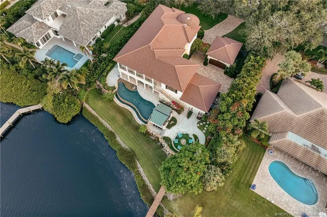 $8,200,000 | 10433 Southeast Banyan Way, Jupiter, FL 33469