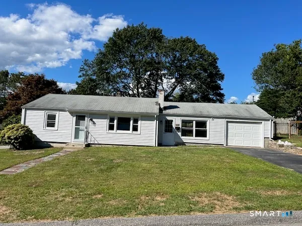 $2,600 | 121 Riverview Avenue, Groton, CT 06340