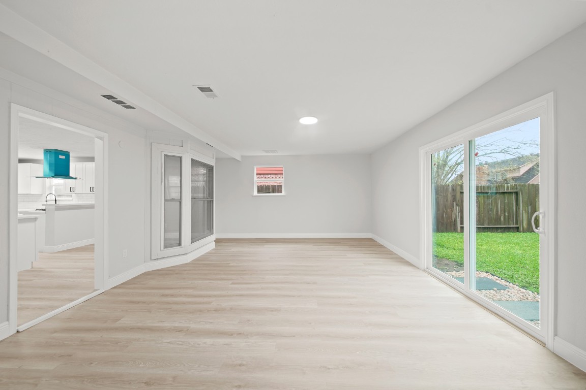 7435 Neal Ridge Drive Houston, TX 77489 - Photo 14 of 23