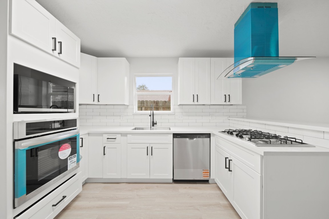 7435 Neal Ridge Drive Houston, TX 77489 - Photo 9 of 23