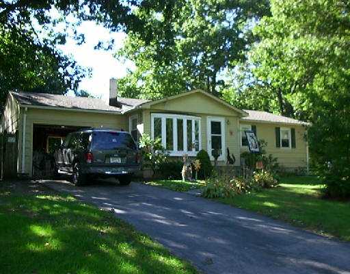 14 Rodney Road Warwick, RI 02889 - Photo 1 of 4 Exterior Front.
