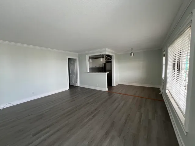 $1,695 | 131 Shore Court, Unit C1, North Palm Beach, FL 33408