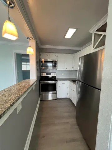 $1,695 | 131 Shore Court, Unit C1, North Palm Beach, FL 33408