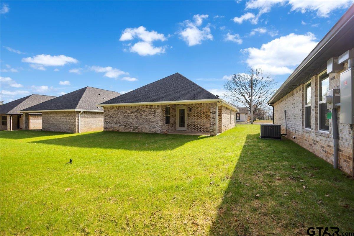 443 West Harmony Street Tyler, TX 75702 - Photo 24 of 32