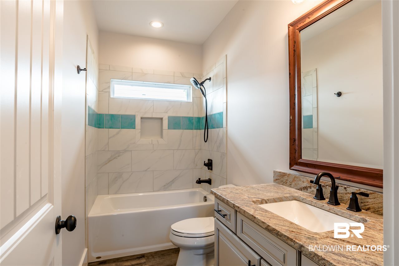 5254 Florida Avenue Orange Beach, AL 36561 - Photo 15 of 21 Guest Bath