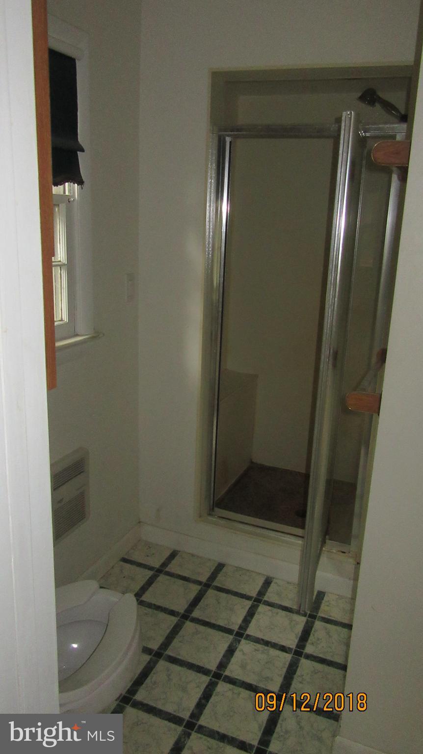 114 Woods Road Chester, MD 21619 - Photo 14 of 24 Bath (Master)