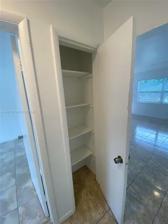 $1,925 | 2829 Jackson Street, Unit 3, Hollywood, FL 33020