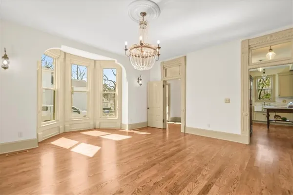 $399,500 | 722 South Main Street, Independence, MO 64050