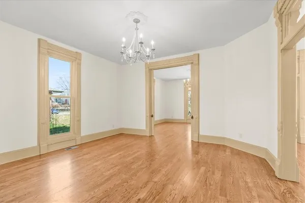 $399,500 | 722 South Main Street, Independence, MO 64050