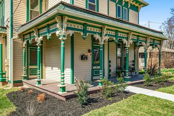 $399,500 | 722 South Main Street, Independence, MO 64050