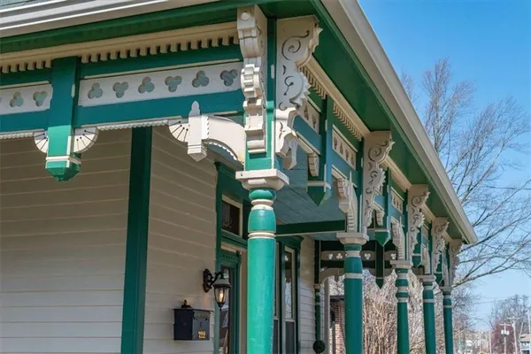 $399,500 | 722 South Main Street, Independence, MO 64050