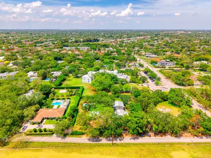 $2,500,000 | 9737 Southwest 98th Street, Miami, FL 33176