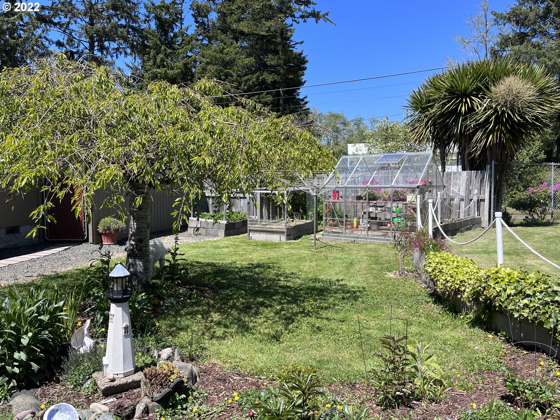 63915 Wallace Road Coos Bay, OR 97420 - Photo 18 of 31 Greenhouse