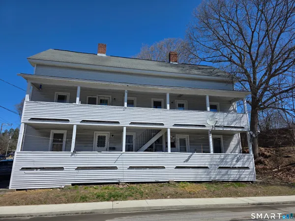 $849,900 | 129 Woodstock Avenue, Putnam, CT 06260