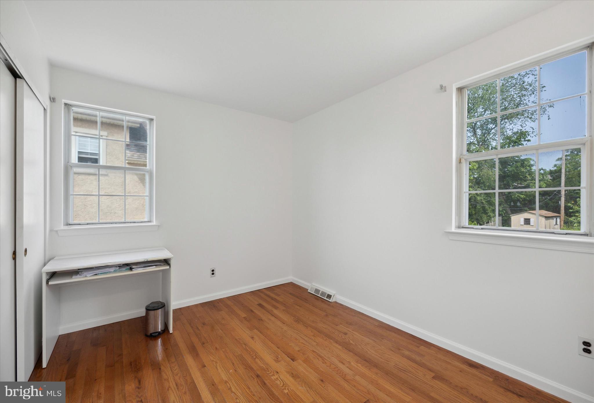 6 Llandaff Road Havertown, PA 19083 - Photo 12 of 15