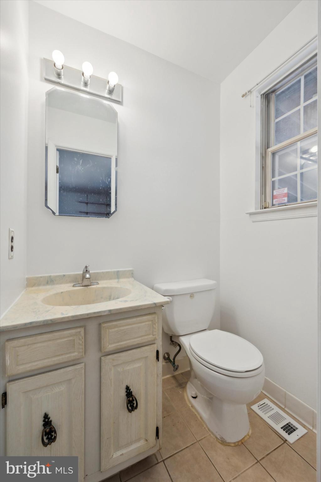 6 Llandaff Road Havertown, PA 19083 - Photo 9 of 15