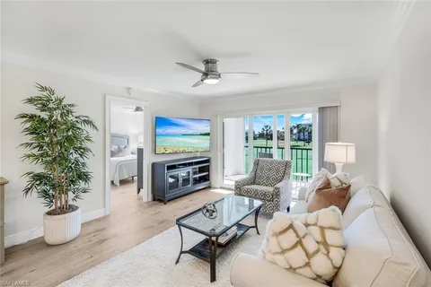 $379,000 | 9 High Point Circle North, Unit 208, Naples, FL 34103