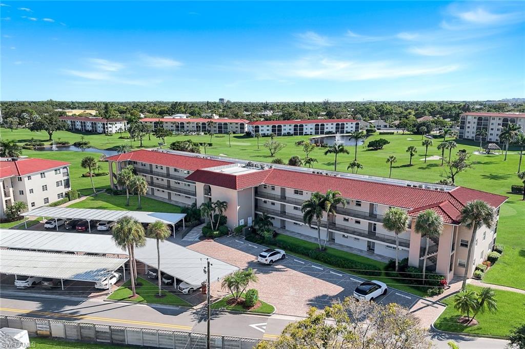 9 High Point Circle North, Unit 208 Naples, FL 34103 - Photo 23 of 37