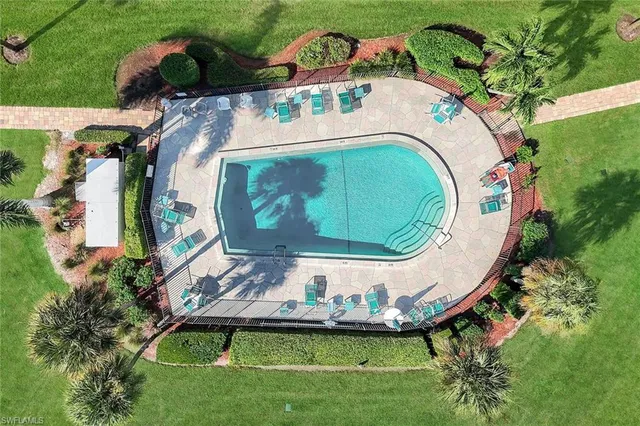 $379,000 | 9 High Point Circle North, Unit 208, Naples, FL 34103