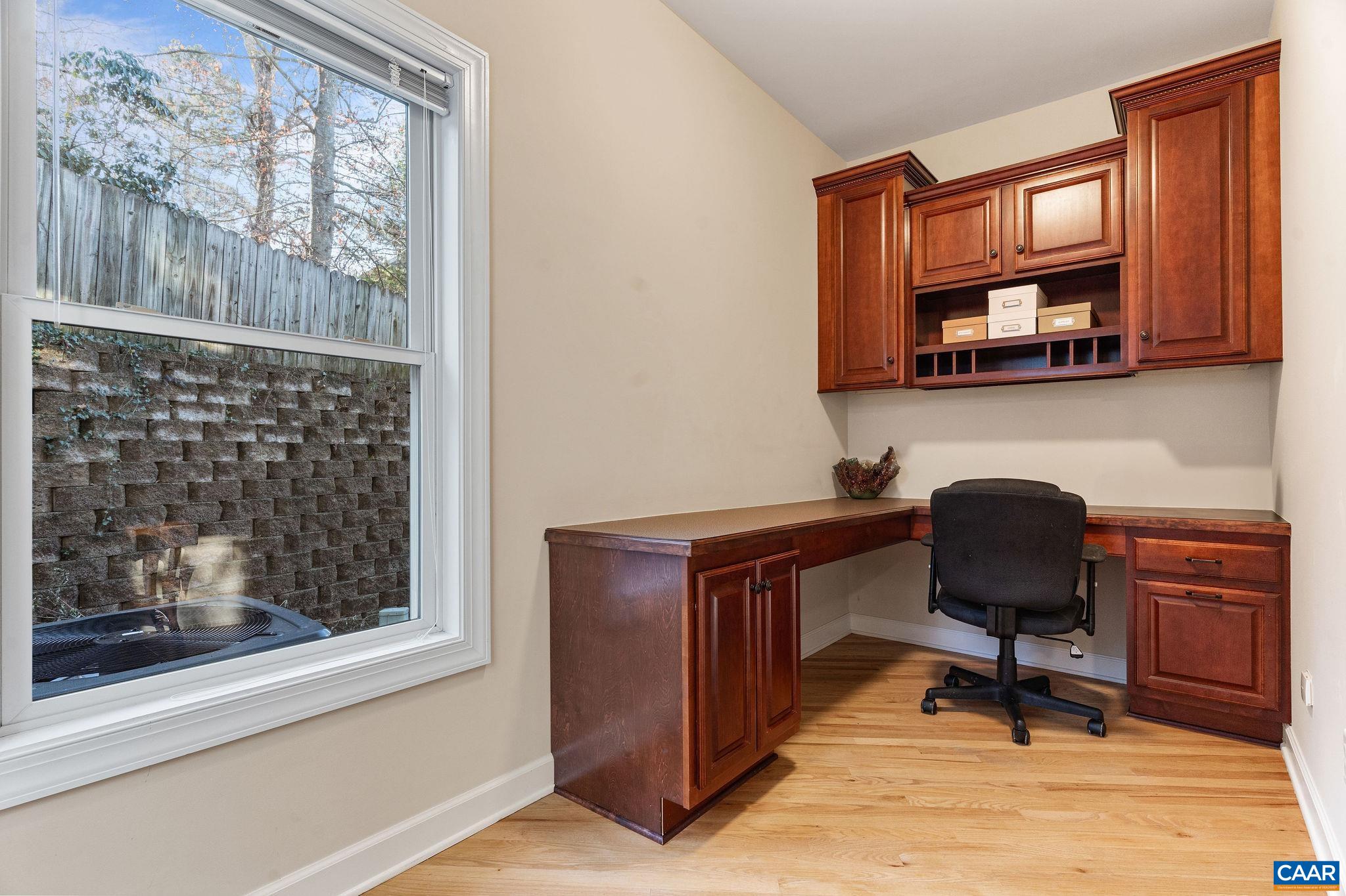 1286 Chatham Ridge Charlottesville, VA 22901 - Photo 10 of 33 a living room with furniture and a window