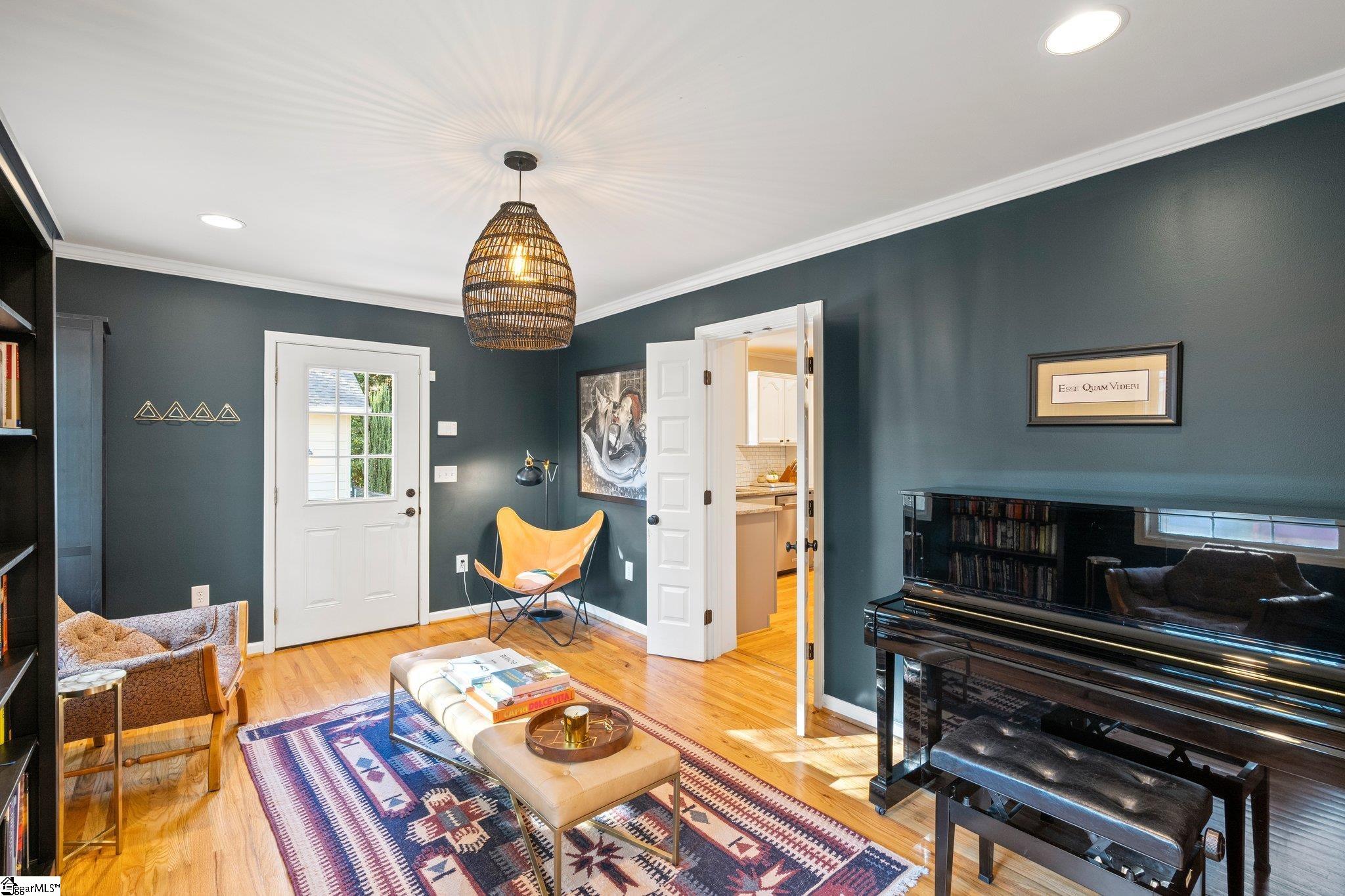 306 Wembley Road Greenville, SC 29607 - Photo 14 of 36