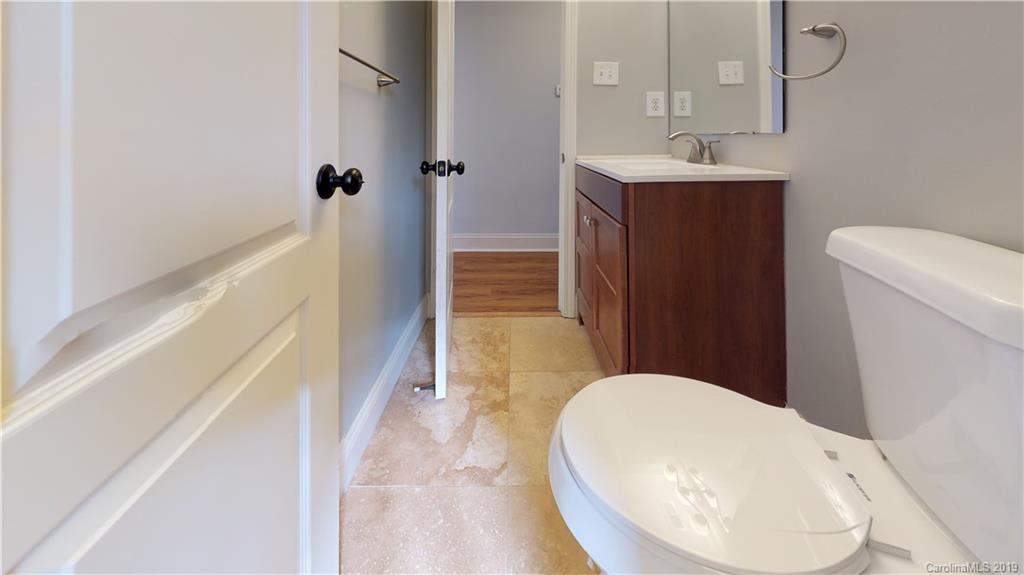 664 Manhasset Road Charlotte, NC 28209 - Photo 5 of 20