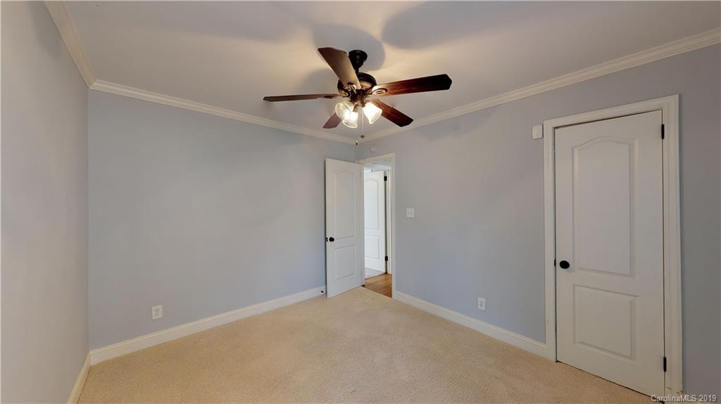 664 Manhasset Road Charlotte, NC 28209 - Photo 9 of 20