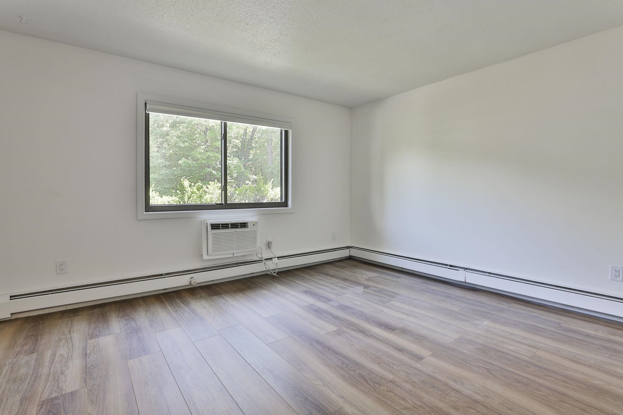 14 Strawberry Bank Road, Unit 1 Nashua, NH 03062 - Photo 11 of 15
