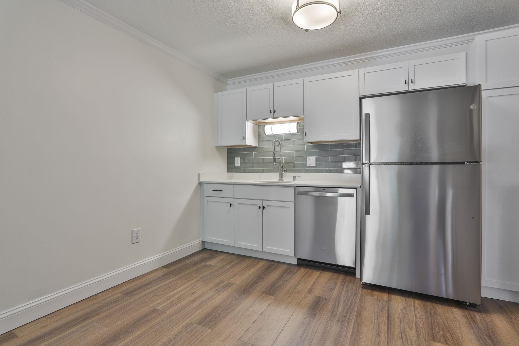 14 Strawberry Bank Road, Unit 1 Nashua, NH 03062 - Photo 4 of 15
