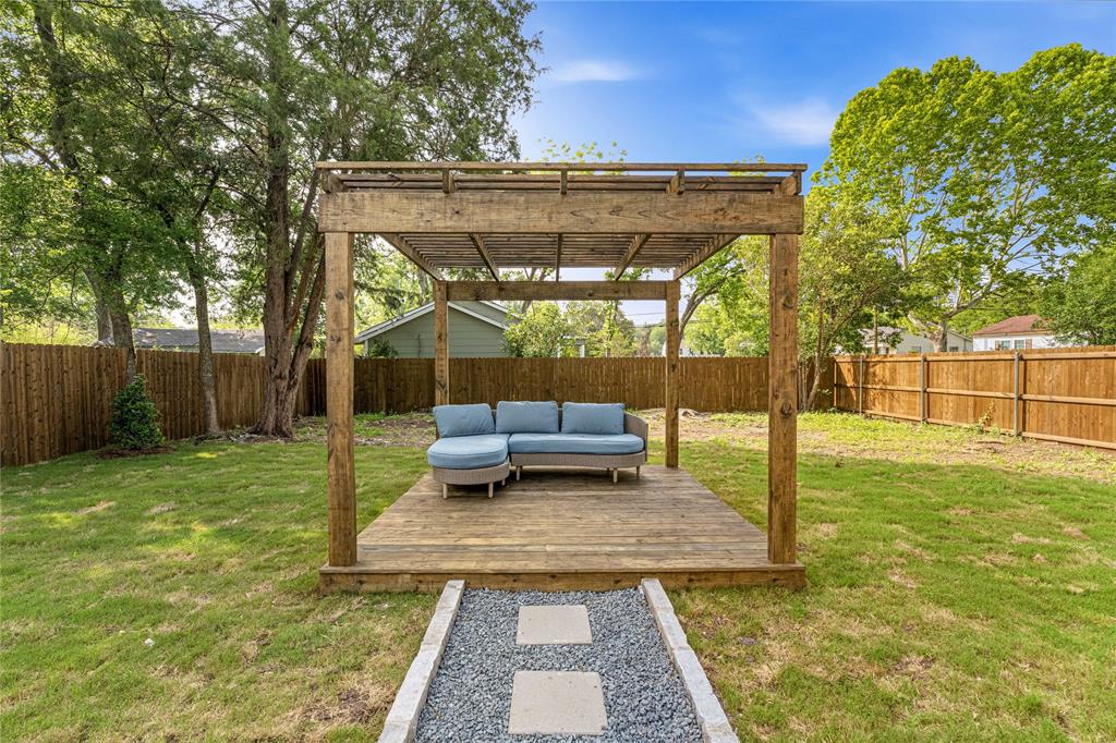 2732 McKenzie Avenue Waco, TX 76708 - Photo 4 of 31