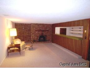 142 Cypress Point Drive Springfield, IL 62704 - Photo 4 of 9 Gallery Image 4