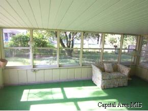 142 Cypress Point Drive Springfield, IL 62704 - Photo 6 of 9 Gallery Image 6