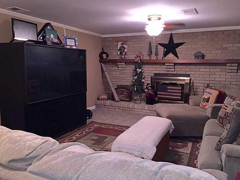 939 Linden Road Eighty Four, PA 15330 - Photo 10 of 24 Basement/Game Room.